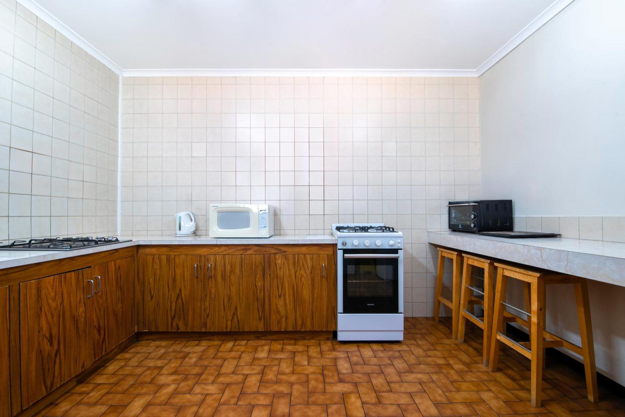 Echo Holiday Parks - Windsor Gardens Аделейд Екстериор снимка