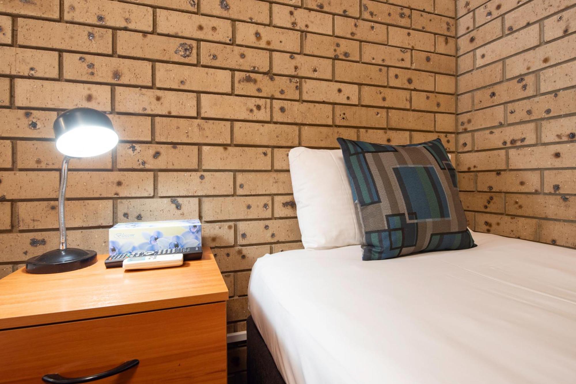 Echo Holiday Parks - Windsor Gardens Аделейд Екстериор снимка