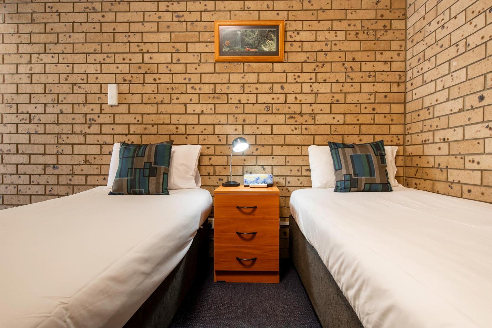 Echo Holiday Parks - Windsor Gardens Аделейд Екстериор снимка